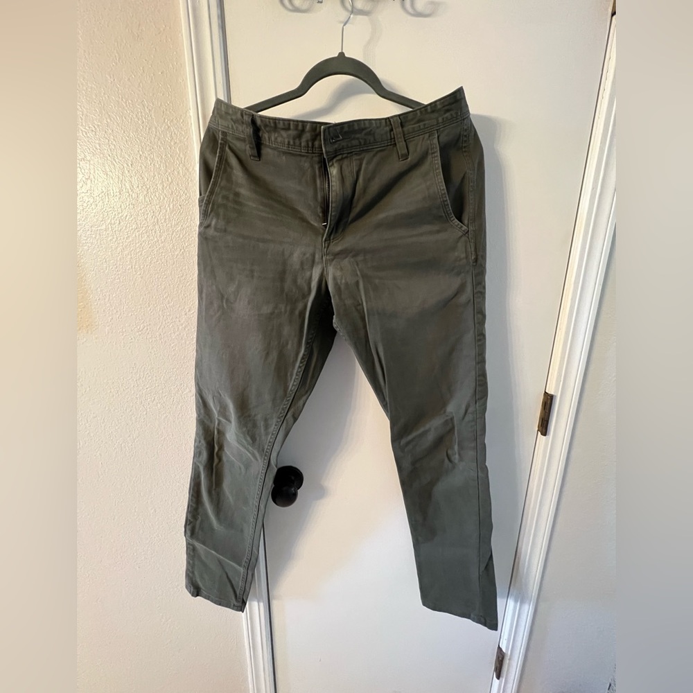 Dockers Alpha Khaki 30x32 Green Tapered